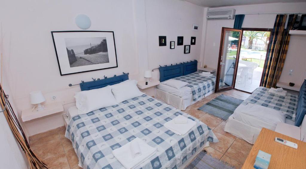 Hotel Idea Fourka Zimmer foto